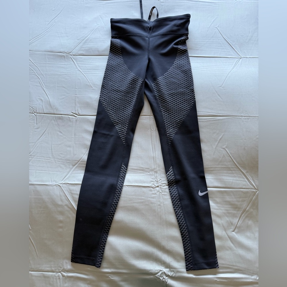 Nike Zonal Strength Black Leggings